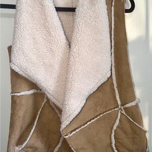 Caslon Tan and Cream fur Vest sir small